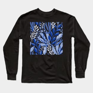 Blue and White Vintage Flower Pattern Long Sleeve T-Shirt